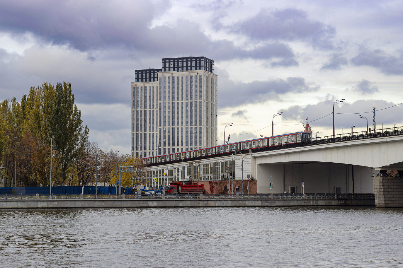 Москва — Метрополитен — Подвижной состав — 81-775/776/777 «Москва-2020» и 81-775.2/776.2/777.2 «Москва-2024»