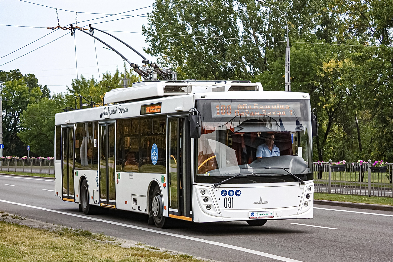 Брест, МАЗ-203Т70 № 031