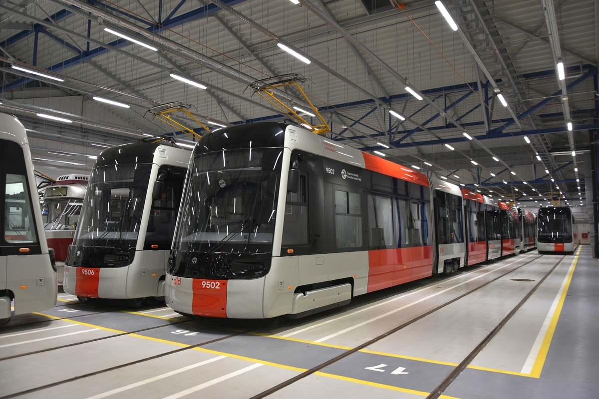 Прага, Škoda 52T ForCity Plus № 9504