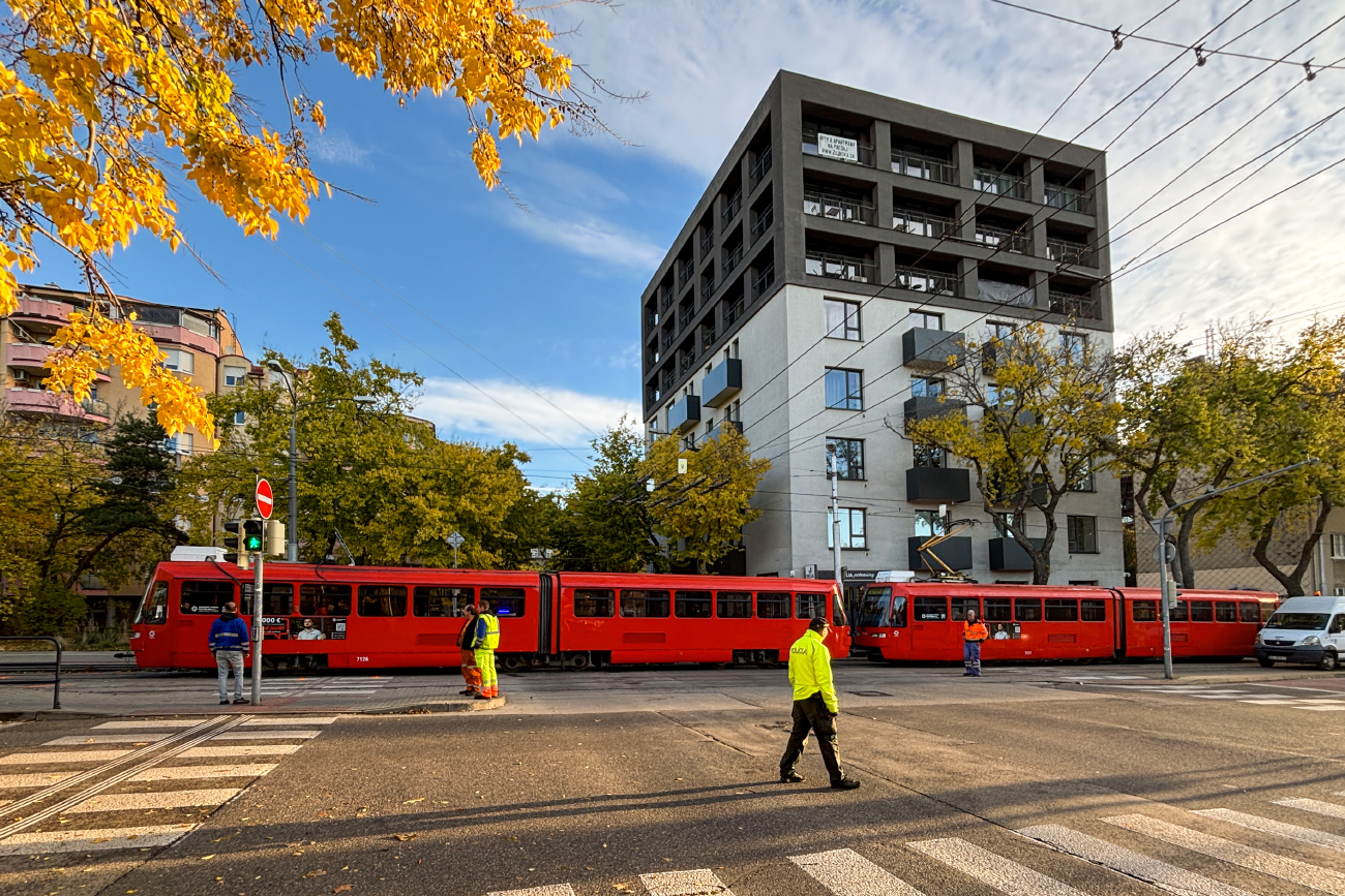 Bratislava, Tatra K2S č. 7126; Bratislava, Tatra K2S č. 7117; Bratislava — Accidents