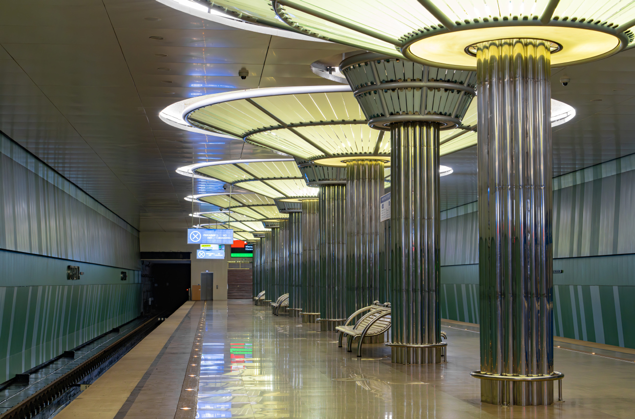 Žemutinis Naugardas — Stations