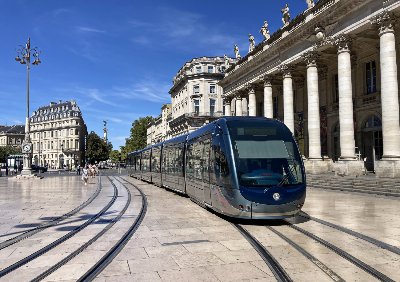 Бордо, Alstom Citadis 402 № 1827