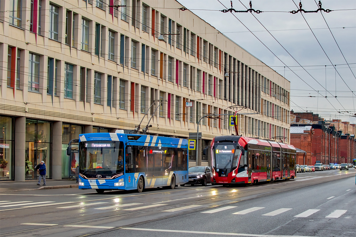 Санкт Петербург, ПКТС-6281.00 «Адмирал» № 3246; Санкт Петербург, 71-932 «Невский» № 7769