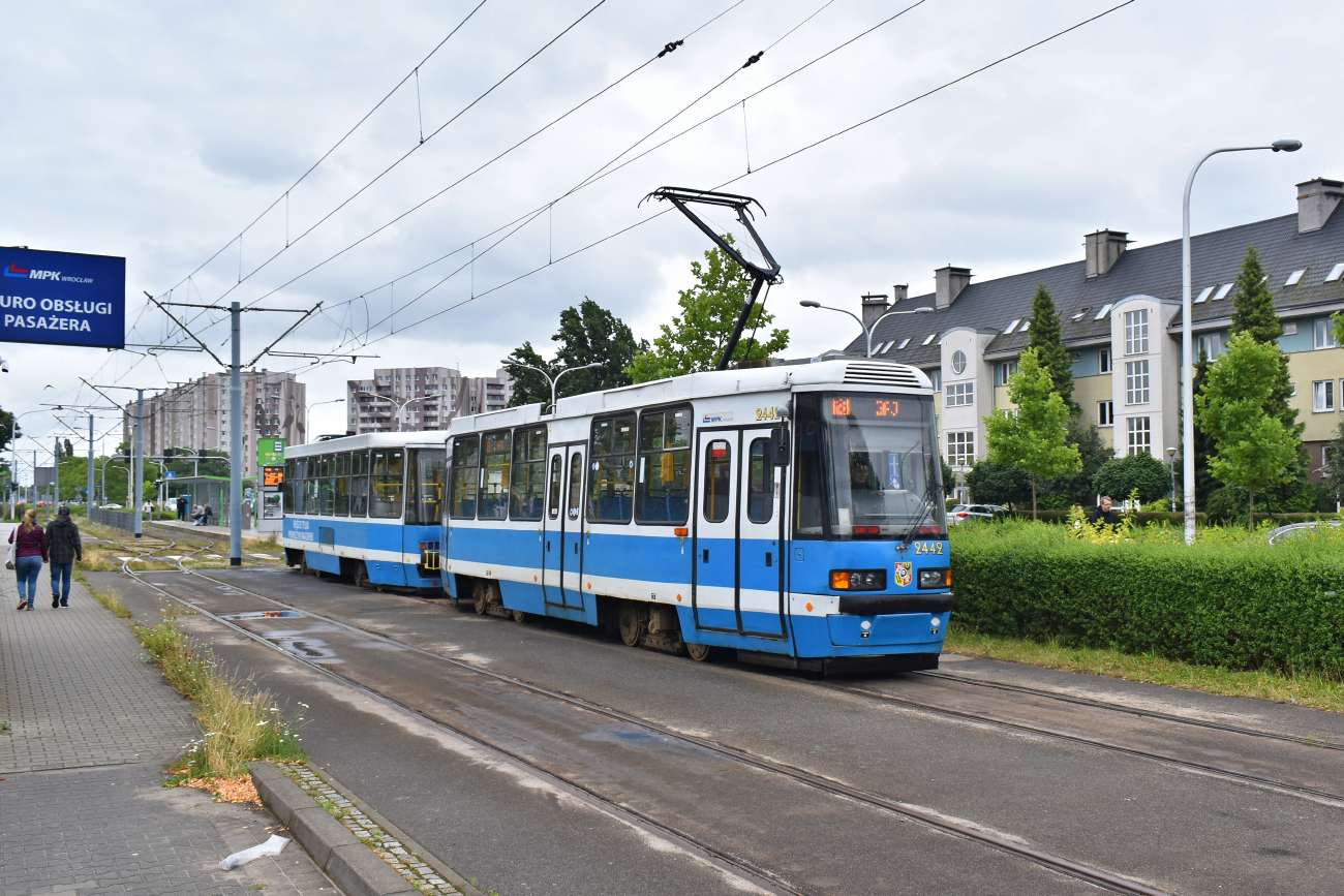 Вроцлав, Konstal 105NWr № 2442