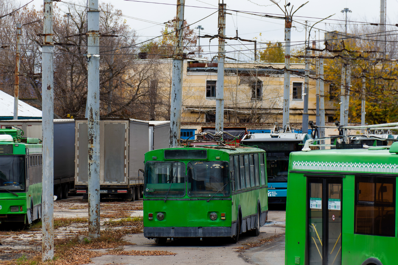 Казань, ЗиУ-682В [В00] № 1225