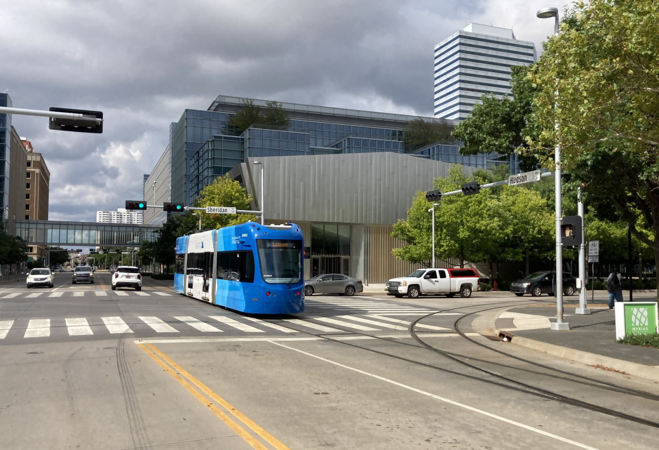 Оклахома-Сити, Brookville Liberty № 201803; Оклахома-Сити — Линии и инфраструктура