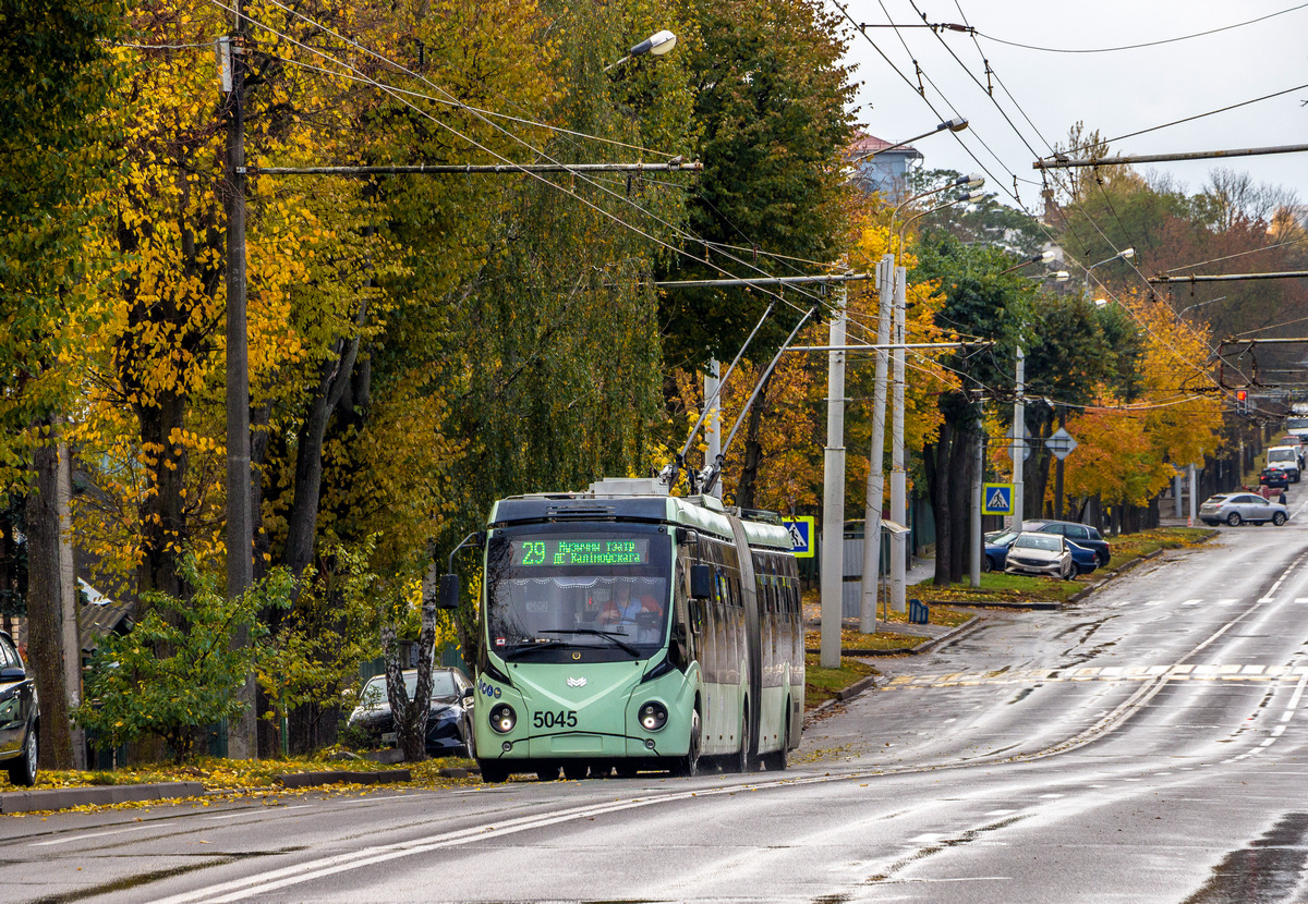 Минск, БКМ 43300D № 5045