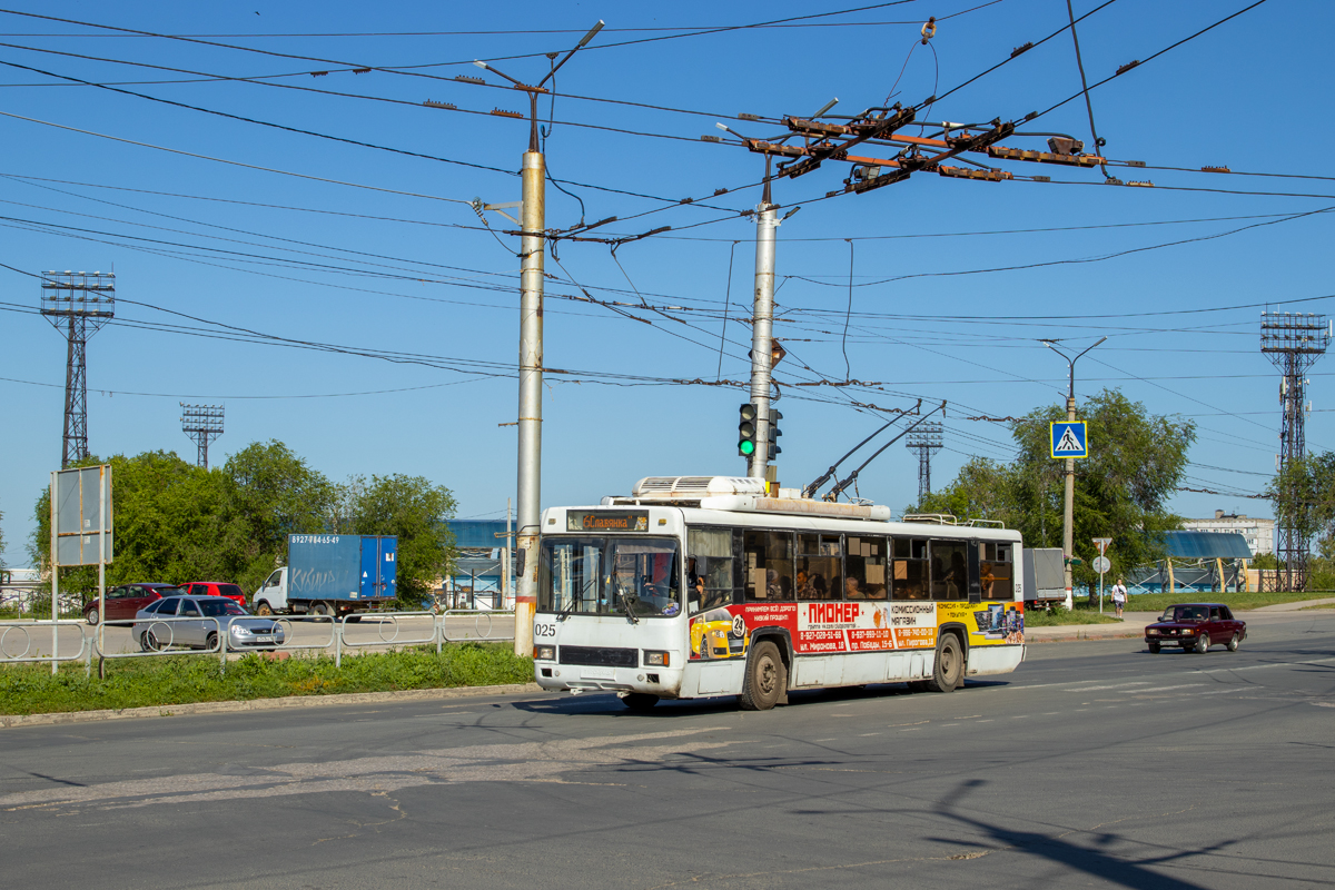 Новокуйбишевськ, БТЗ-52764Р № 025