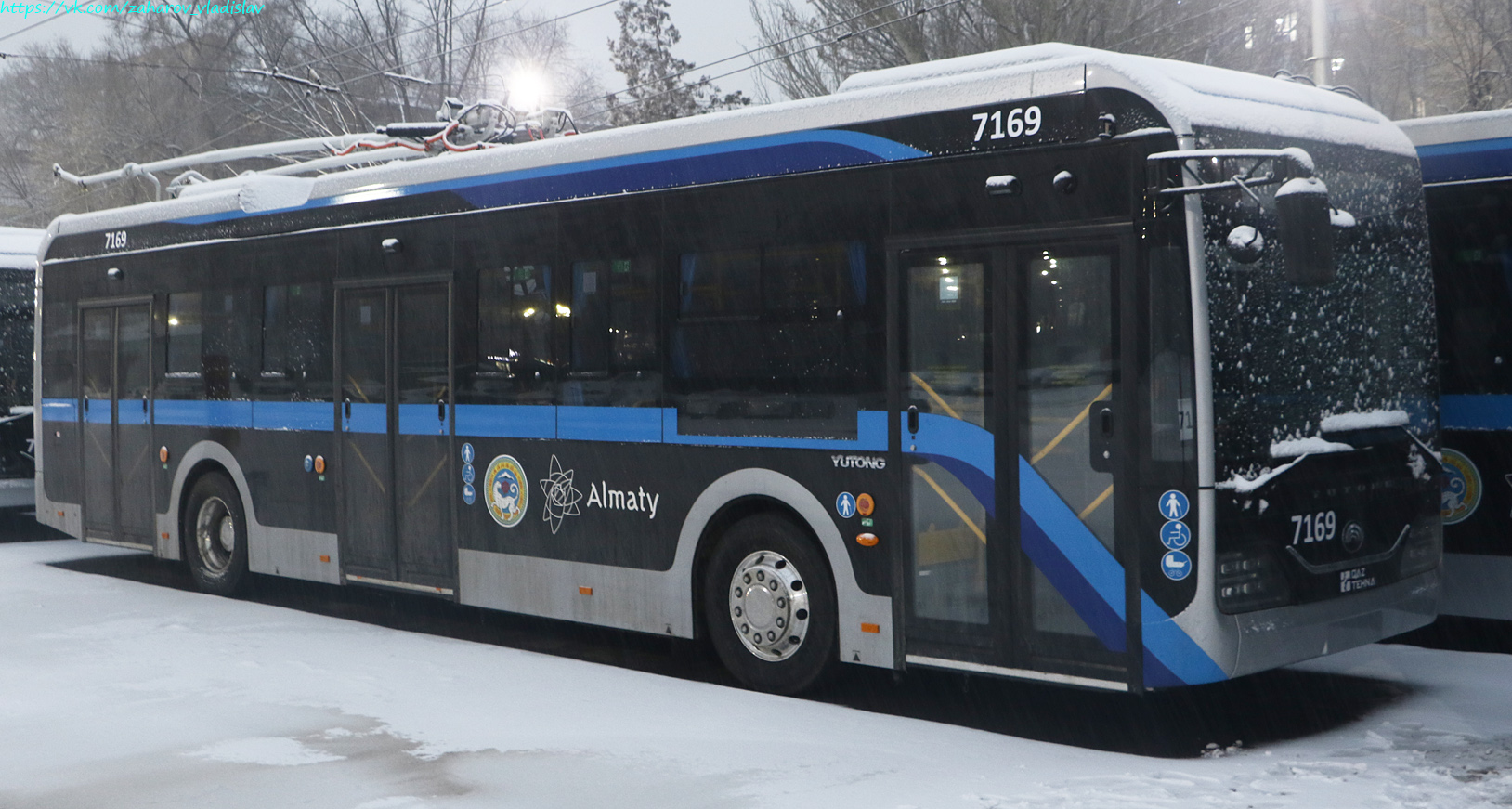 Алматы, Yutong ZK6128BEVG (QazTehna) № 7169