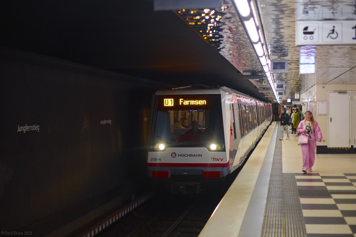 Гамбург, HHA DT4.6 № 218; Гамбург — U-Bahn — Линия U1