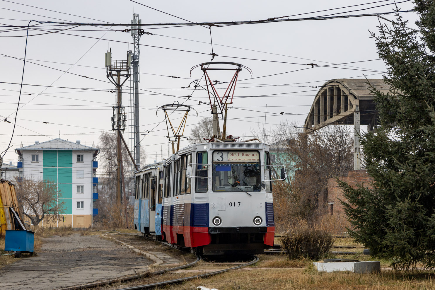 Усолье-Сибирское, 71-605 (КТМ-5М3) № 017