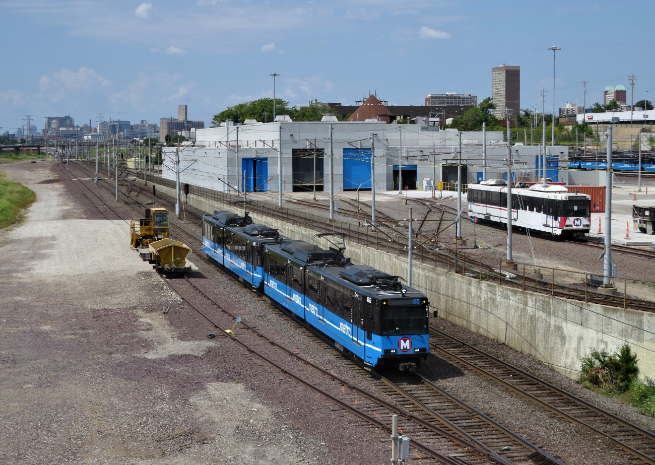 Сент-Луис, Siemens SD460 № 4012; Сент-Луис, Siemens SD400 № 1030; Сент-Луис — MetroLink — линии и инфраструктура