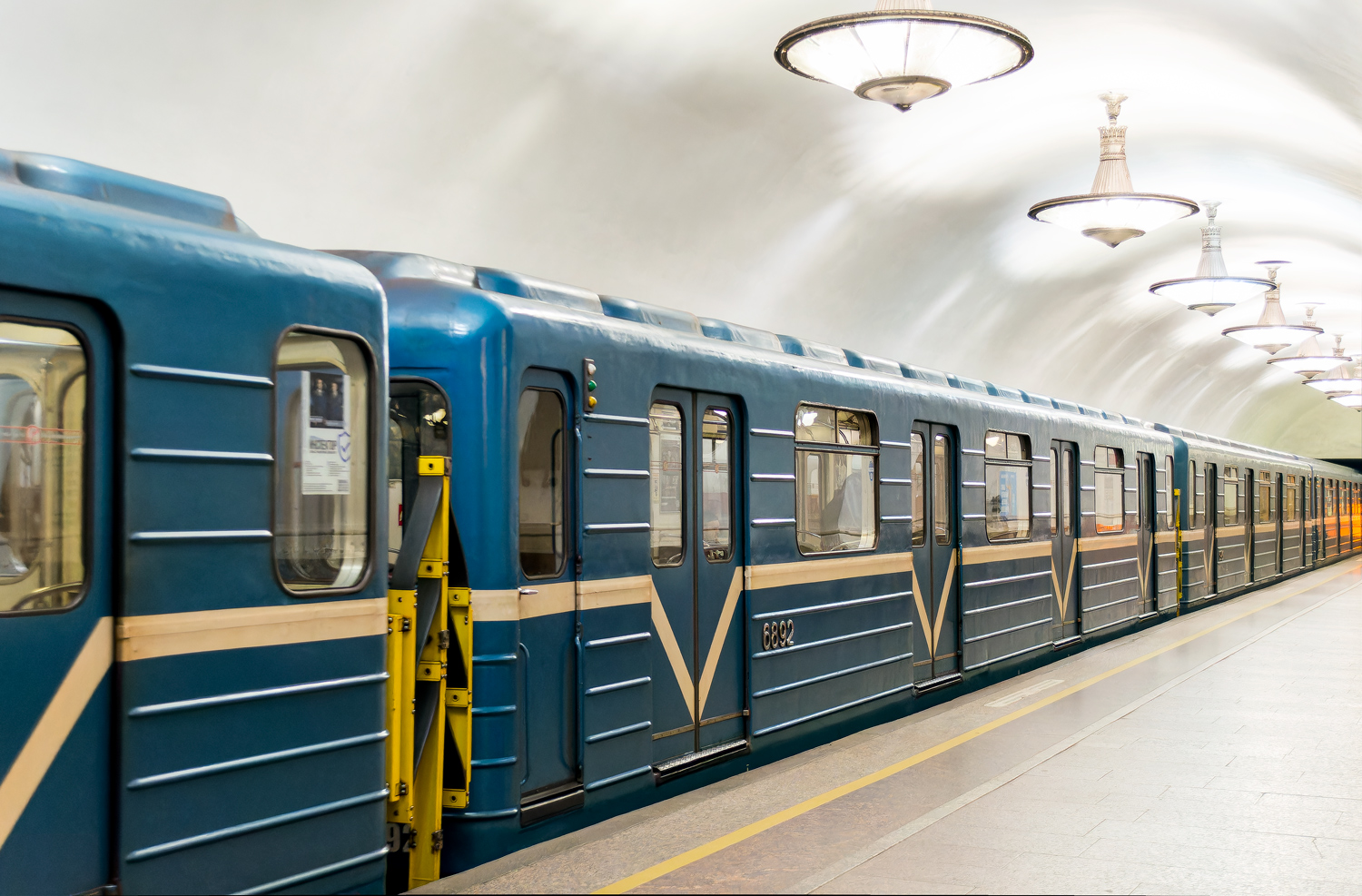 Санкт-Петербург, Ем-501 № 6892