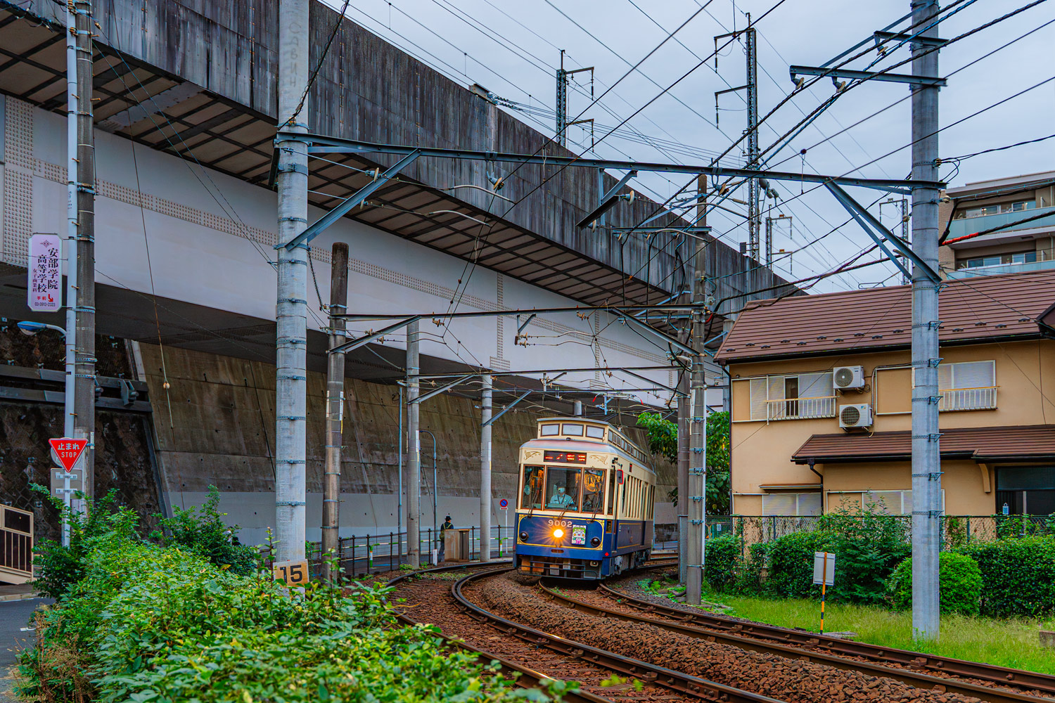 Токио, Четырёхосный моторный вагон № 9002