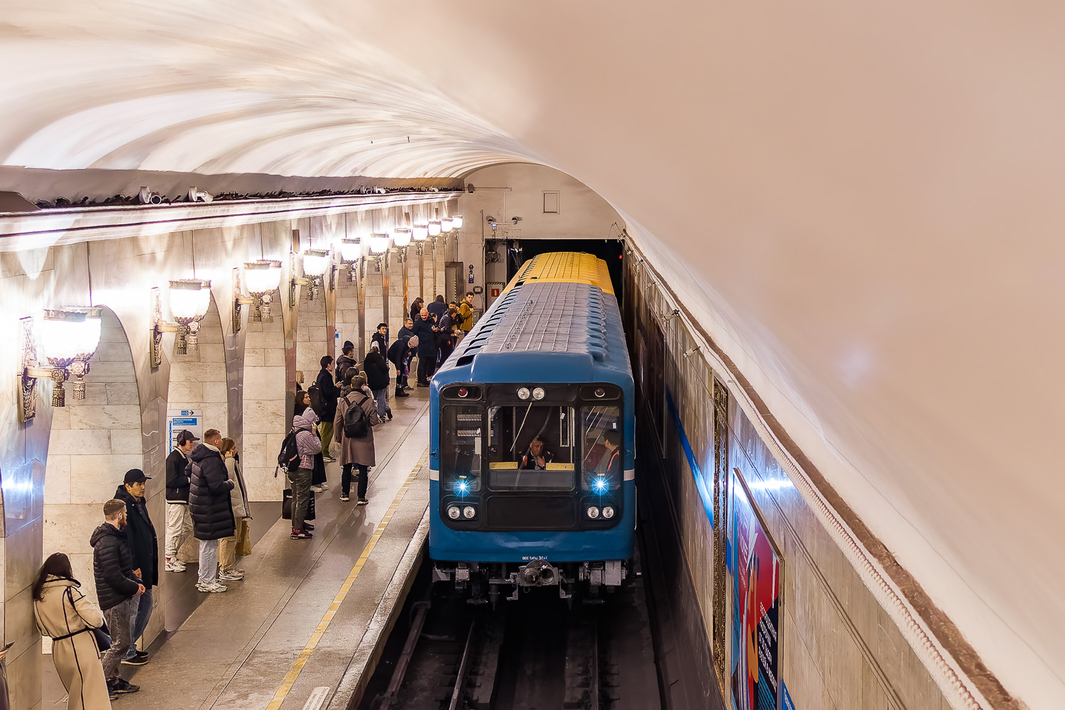 Санкт-Петербург, 81-717 (ЛВЗ) № 8692