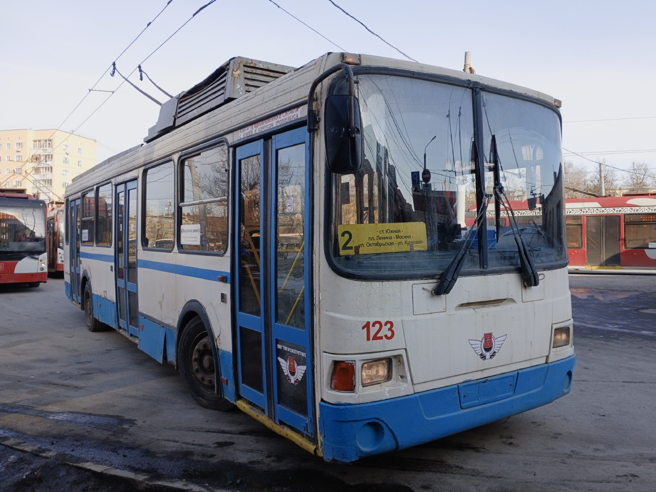 Тула, ЛиАЗ-5280 № 123