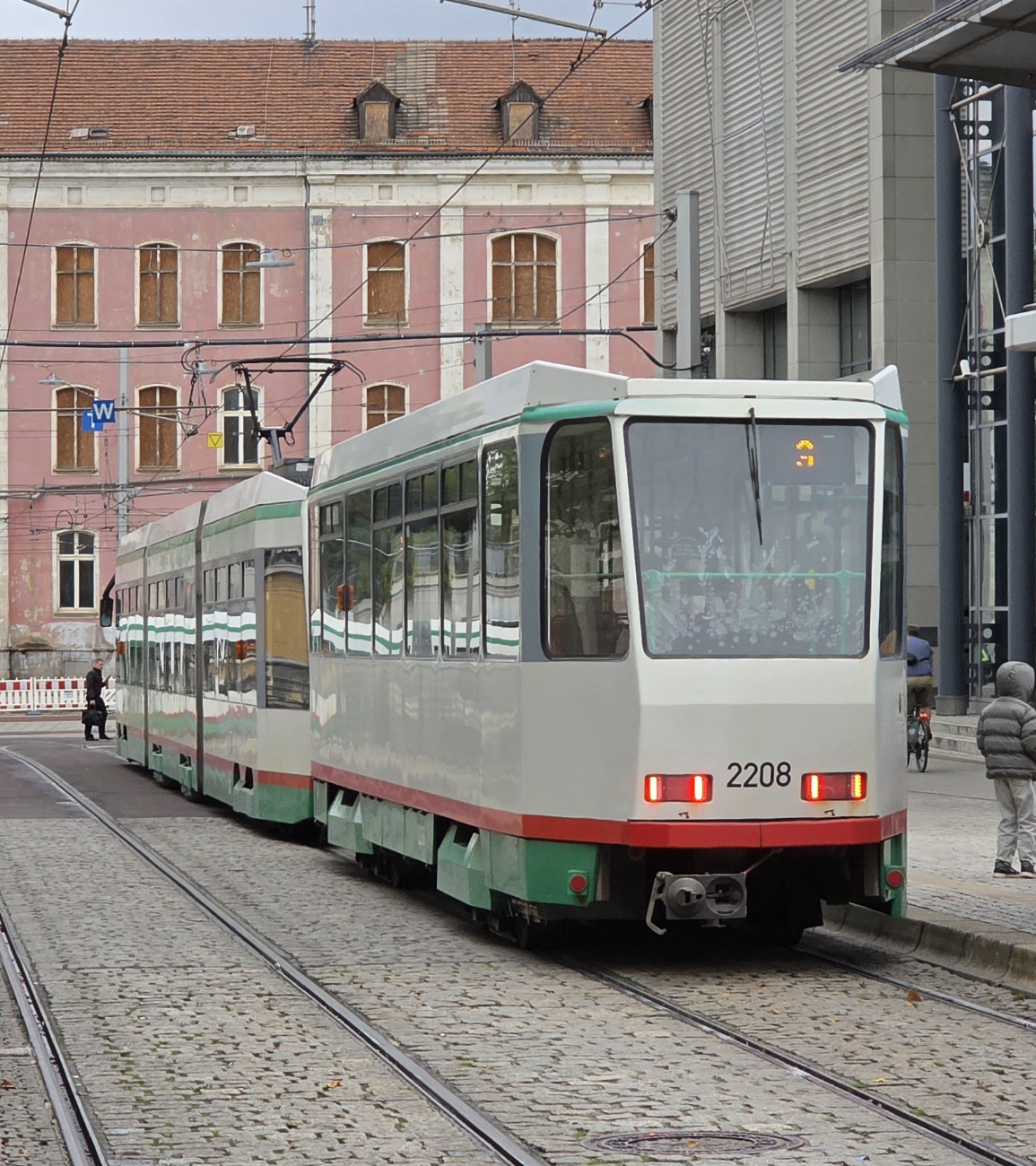 Magdeburg, Tatra B6A2M Nr. 2208