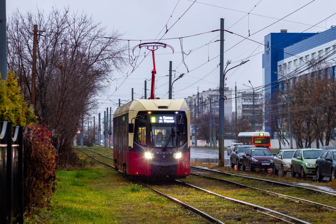 Nizhny Novgorod, BKM T811 "MiNiN" č. 3806