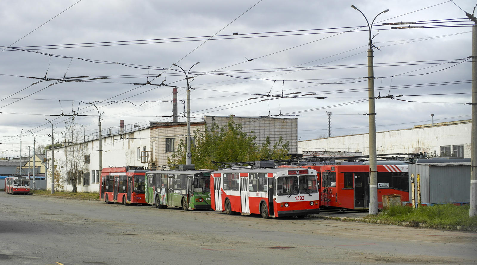 Ижевск, ЗиУ-682Г [Г00] № 1302; Ижевск — Троллейбусный парк № 2