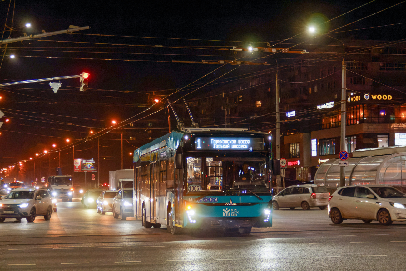 Казань, МАЗ-303Т22 № 1005