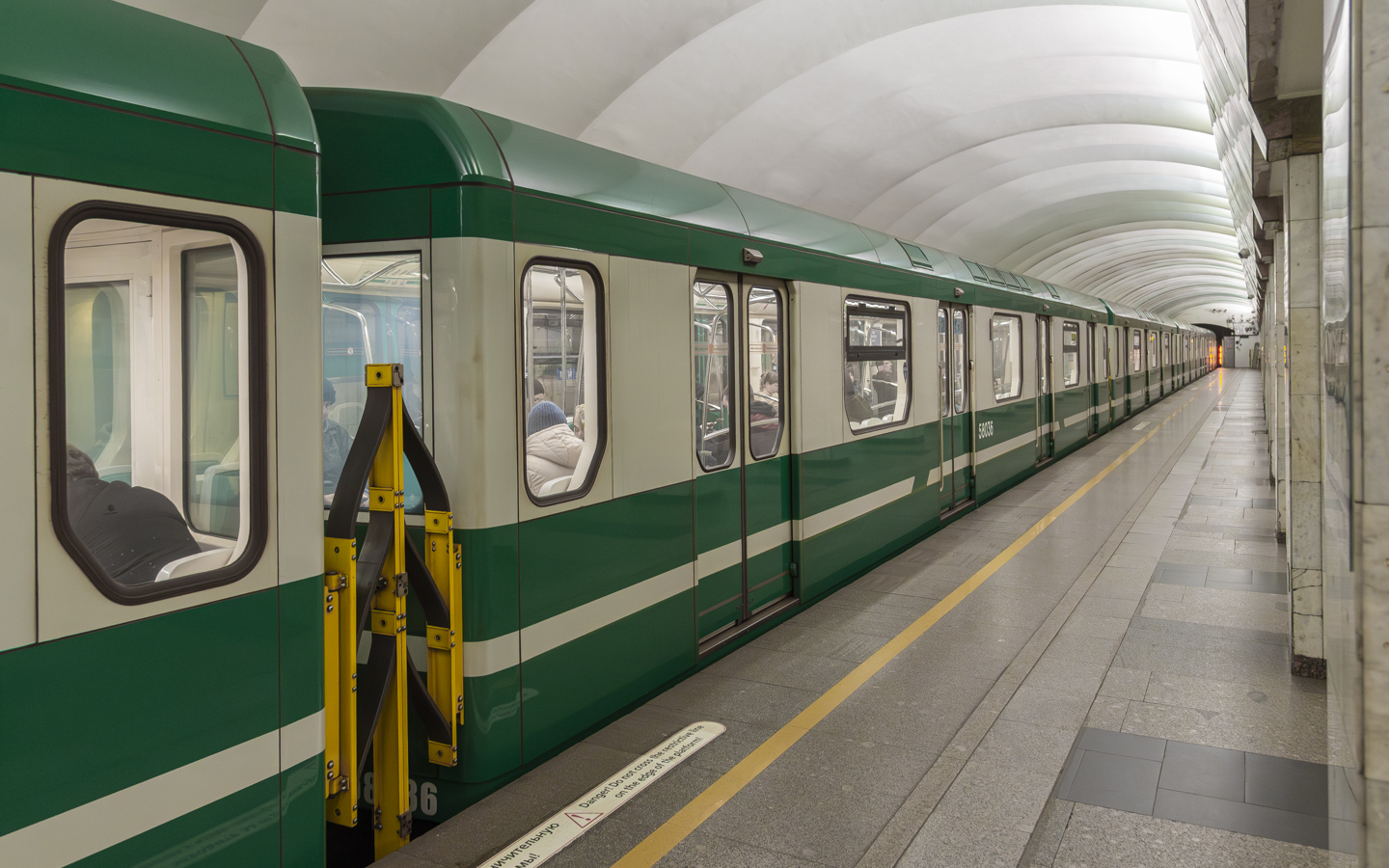 Санкт-Петербург, 81-558.2 «НеВа» № 58036