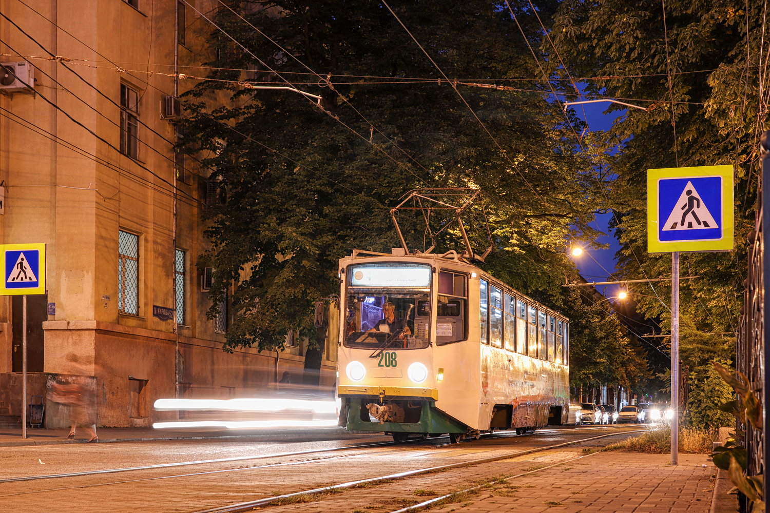 Пятигорск, 71-615 № 208