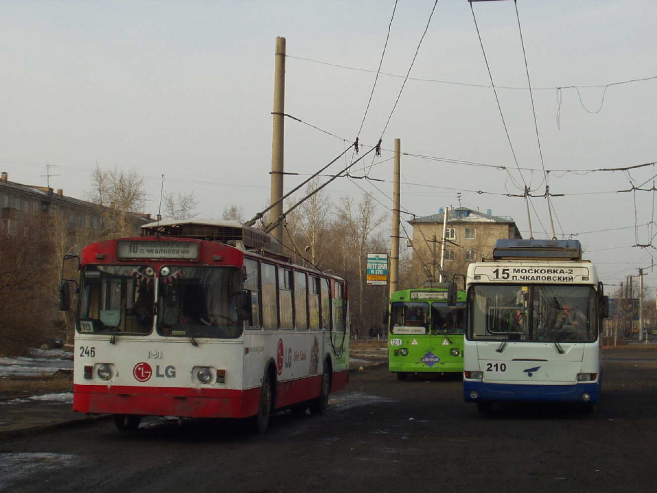 Омск, АКСМ 101А № 246; Омск, МТрЗ-5279-0000012 № 210