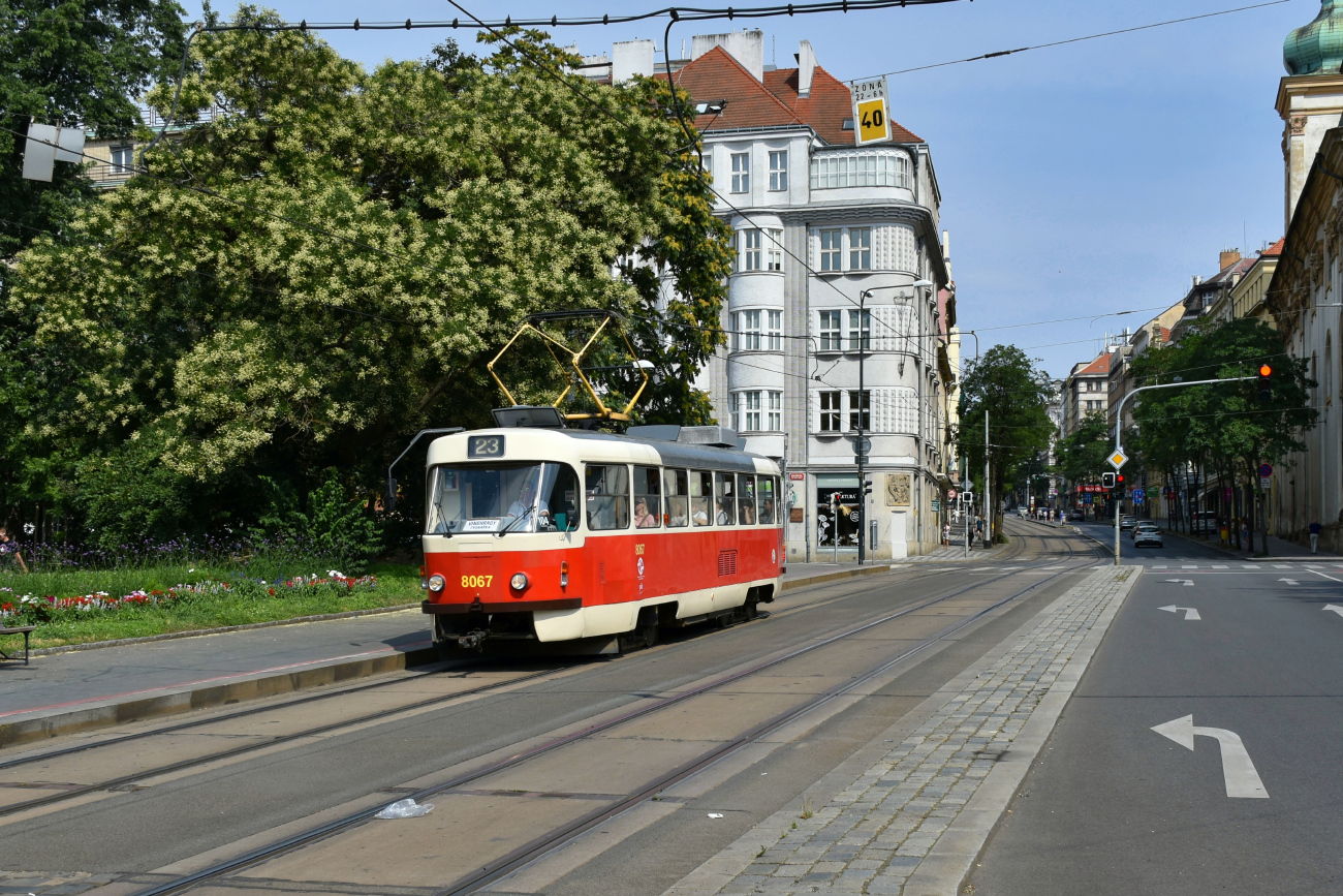 Прага, Tatra T3M2-DVC № 8067