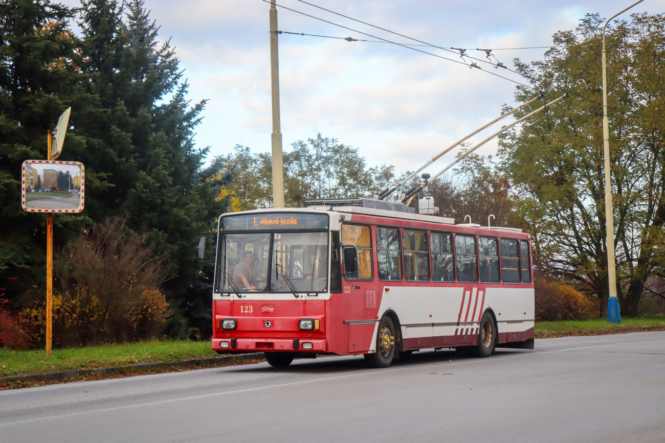 Прешов, Škoda 14Tr17/6M № 123