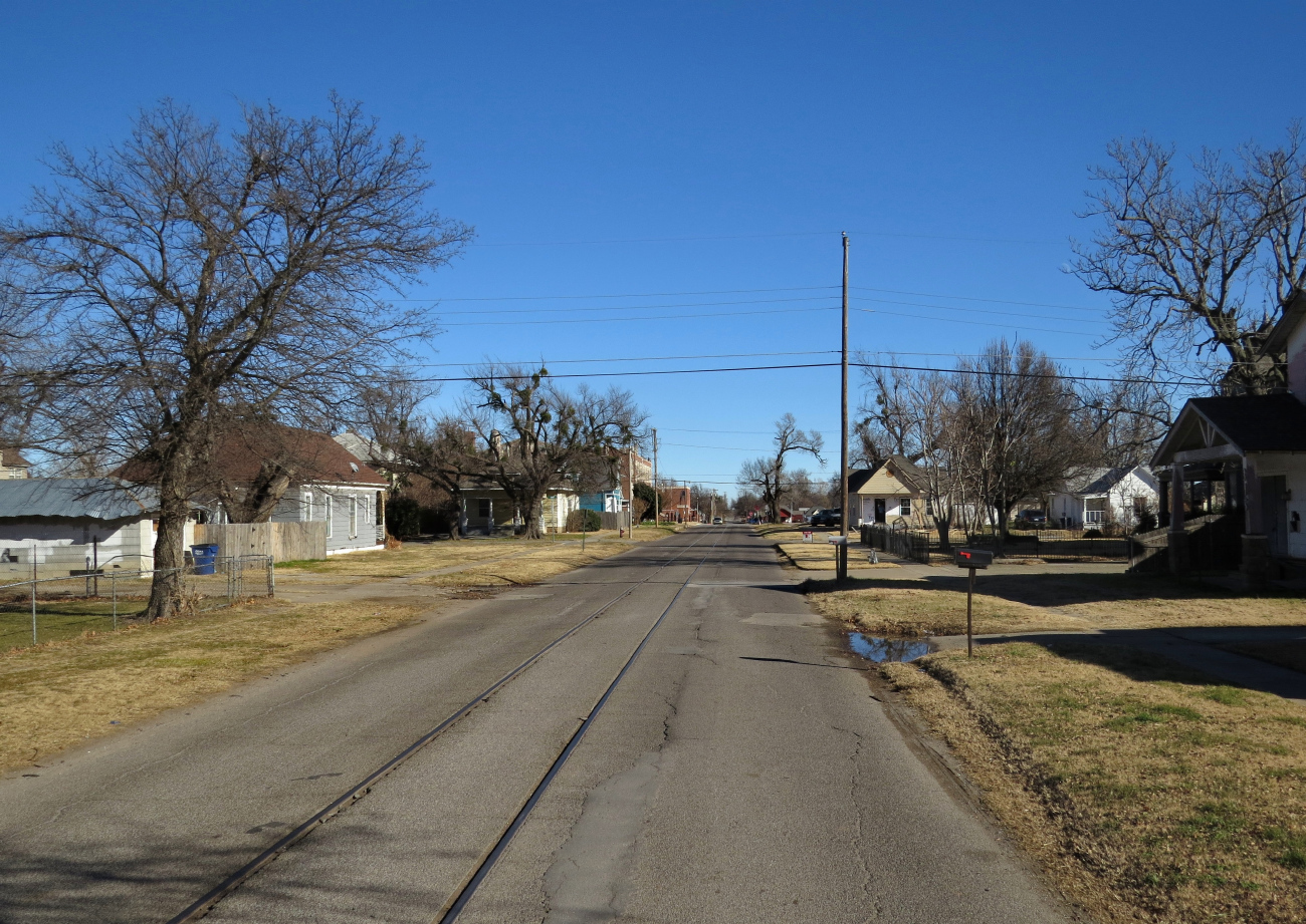 Эль-Рино — Трамвайная линия и инфраструктура