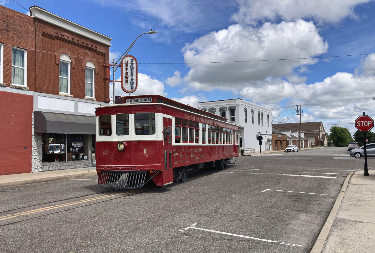 Эль-Рино, Brill 'Strafford car' № 145
