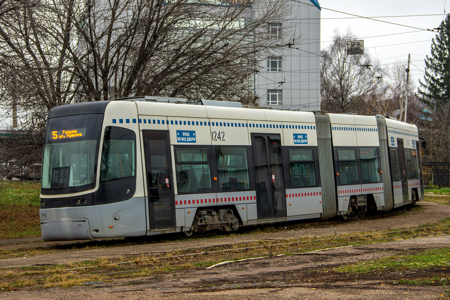 Уфа, 71-414 (Pesa Fokstrot) № 1242
