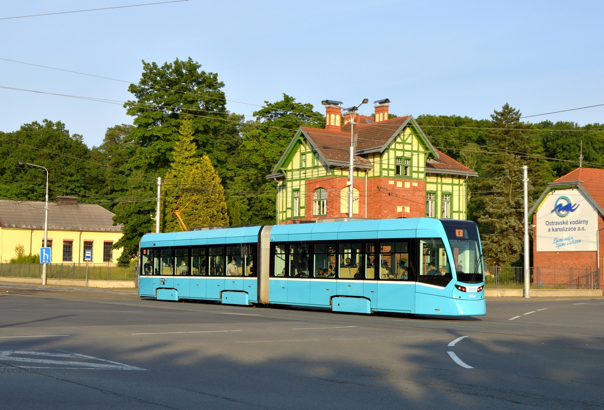 Ostrava, Stadler Tango NF2 № 1724