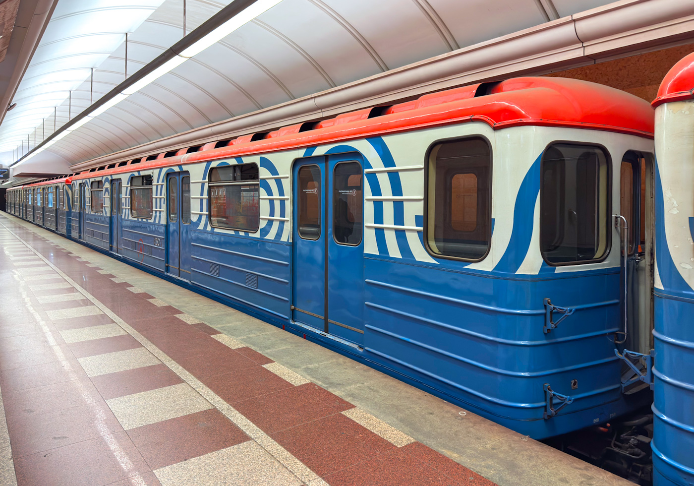 Moskva, 81-714.5 (LVZ/VM) № 8303