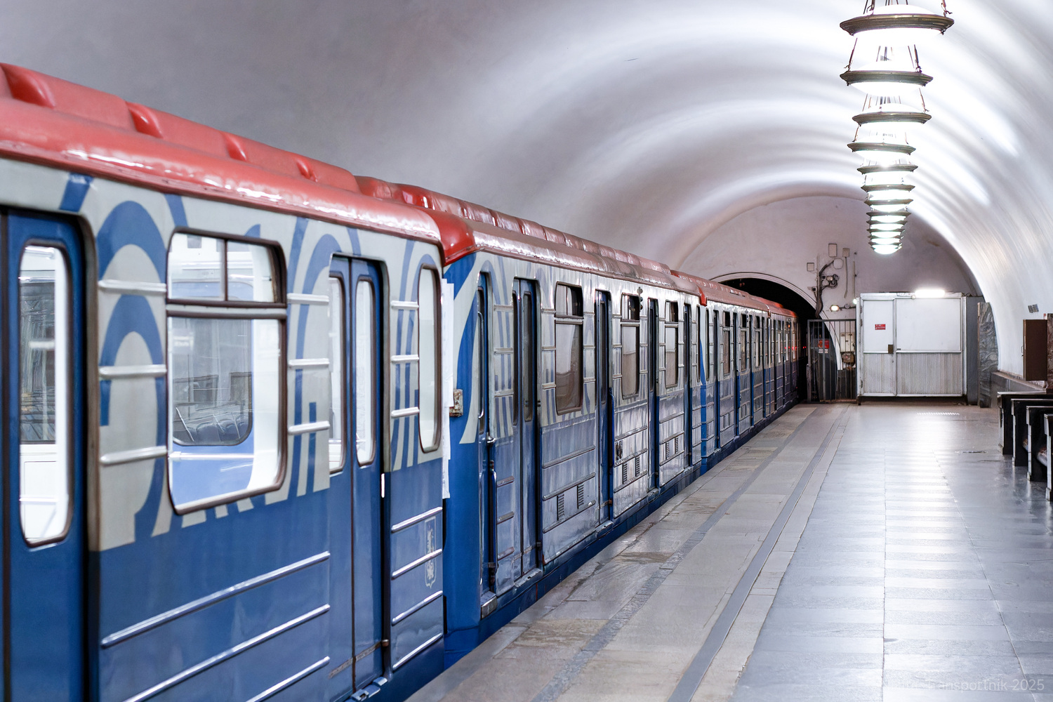 Москва, 81-717.5 (ЛВЗ/ВМ) № 8946