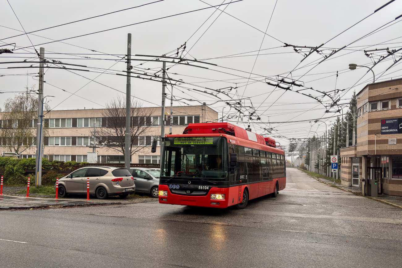 Pozsony, Škoda 30TrDG SOR — 6104