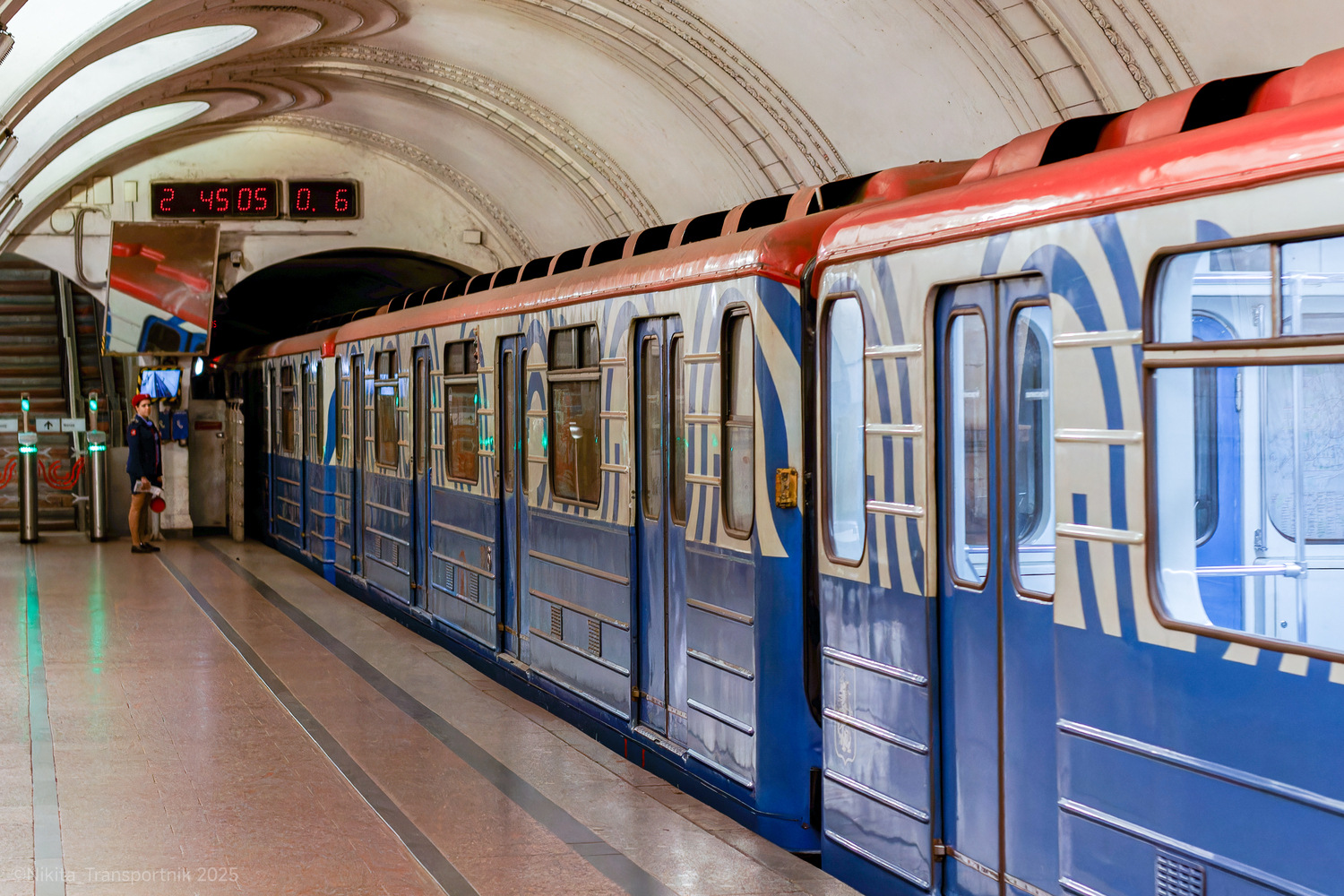 Москва, 81-717.5 (ЛВЗ/ВМ) № 8946