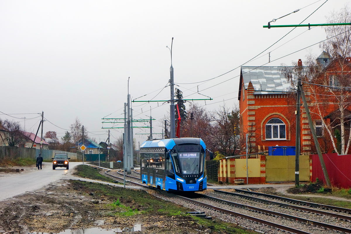 Саратов, 71-911ЕМ «Львёнок» № 1023