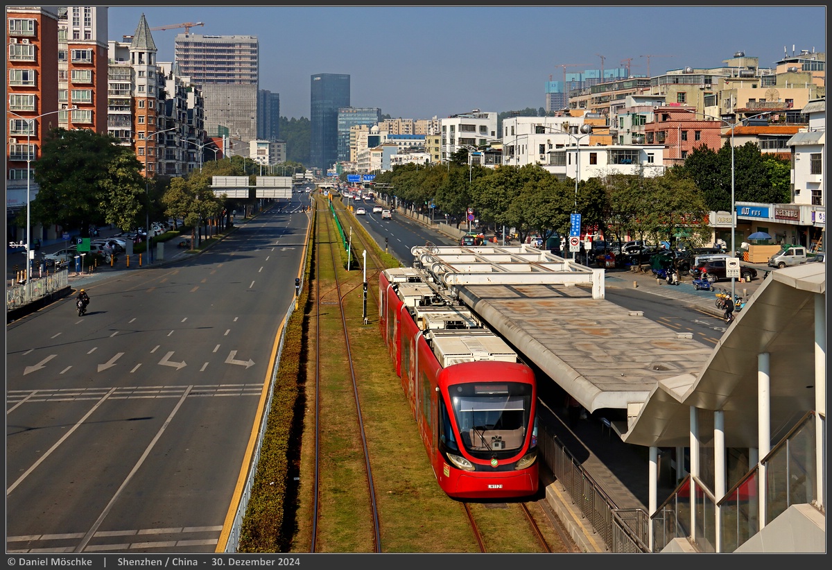 Шэньчжэнь, CRRC Zhuzhou Longhua № LH112