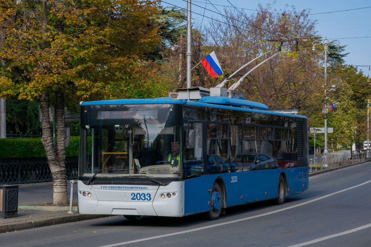 Севастополь, ЛАЗ E183A1 № 2033