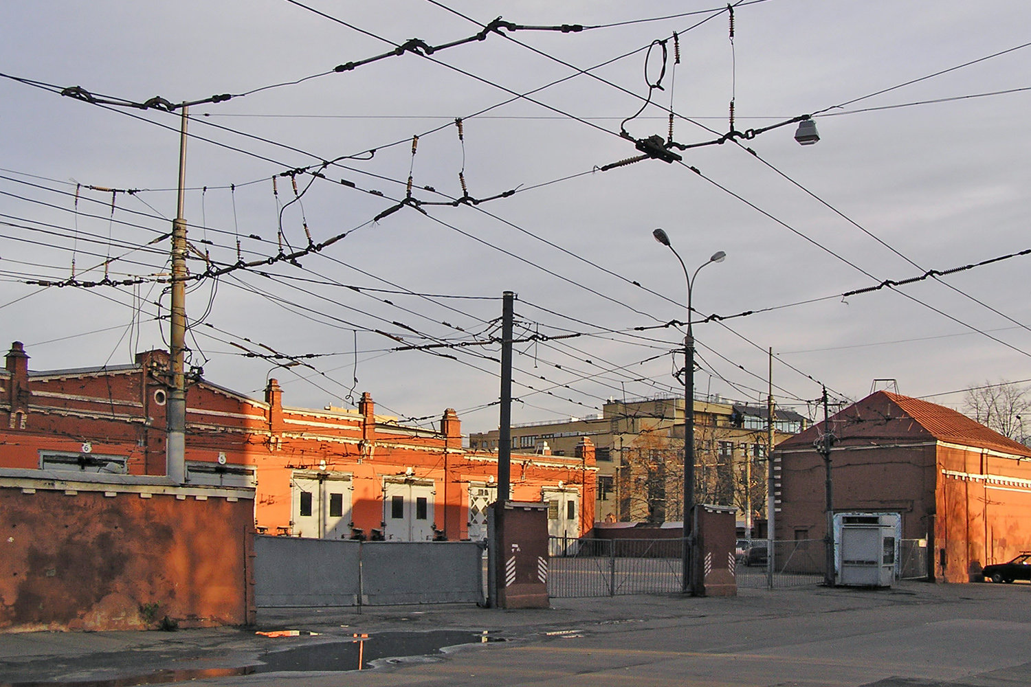 Moscova — Trolleybus depots: [5] Artamonova. Old site at Frunzenskaya