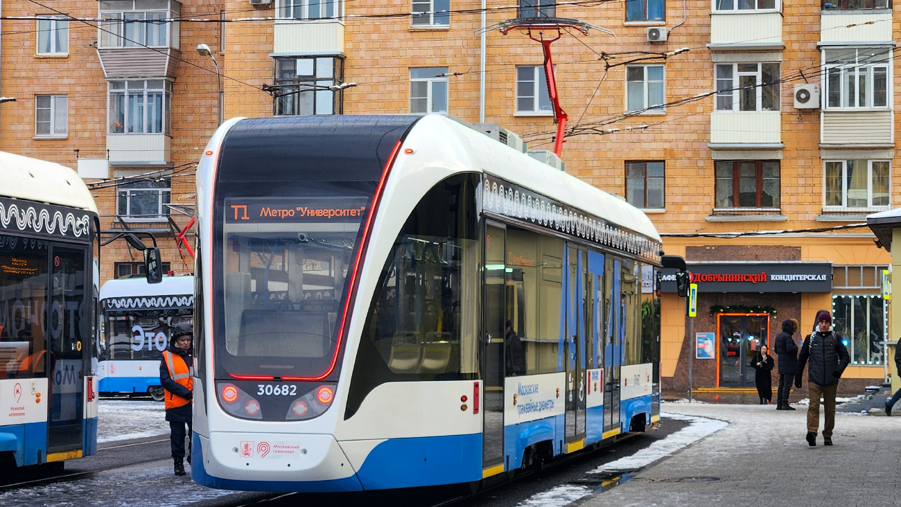 Moskva, 71-911EM “Lvyonok” Br. 30682