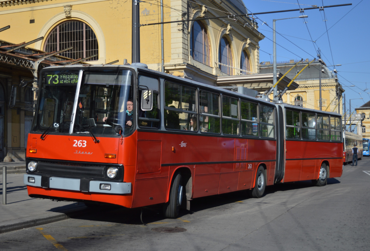 Budapeštas, Ikarus 280.94 nr. 263