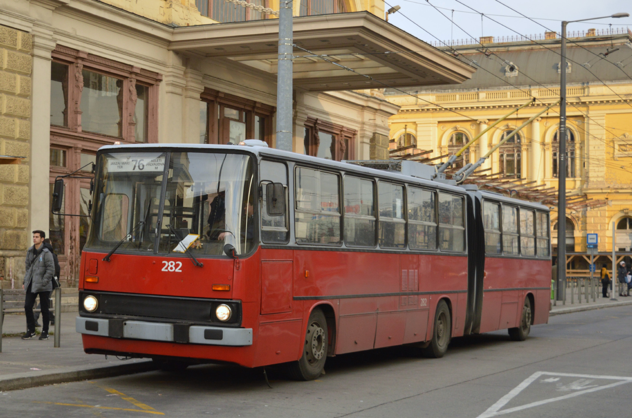 Budapeszt, Ikarus 280.94 Nr 282