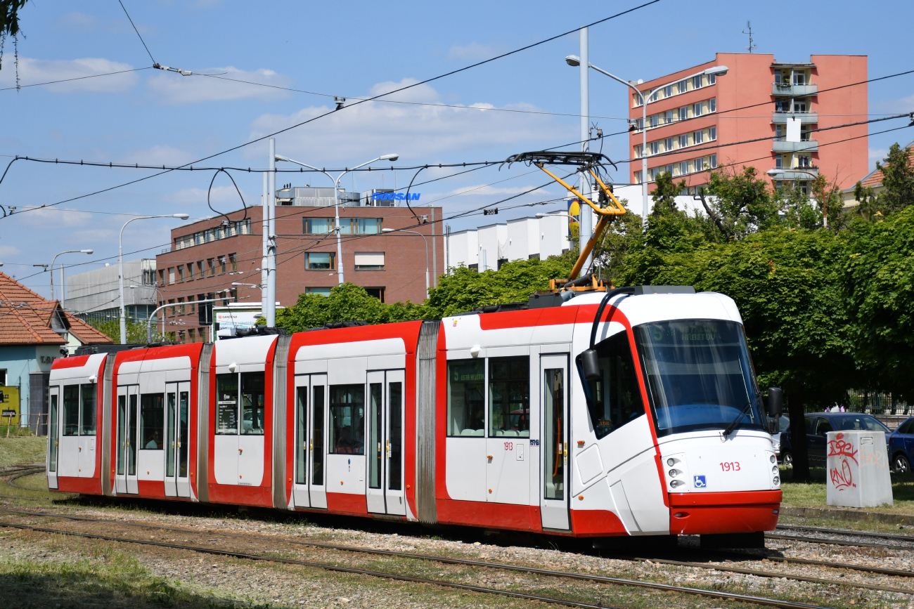 Брно, Škoda 13T Elektra № 1913