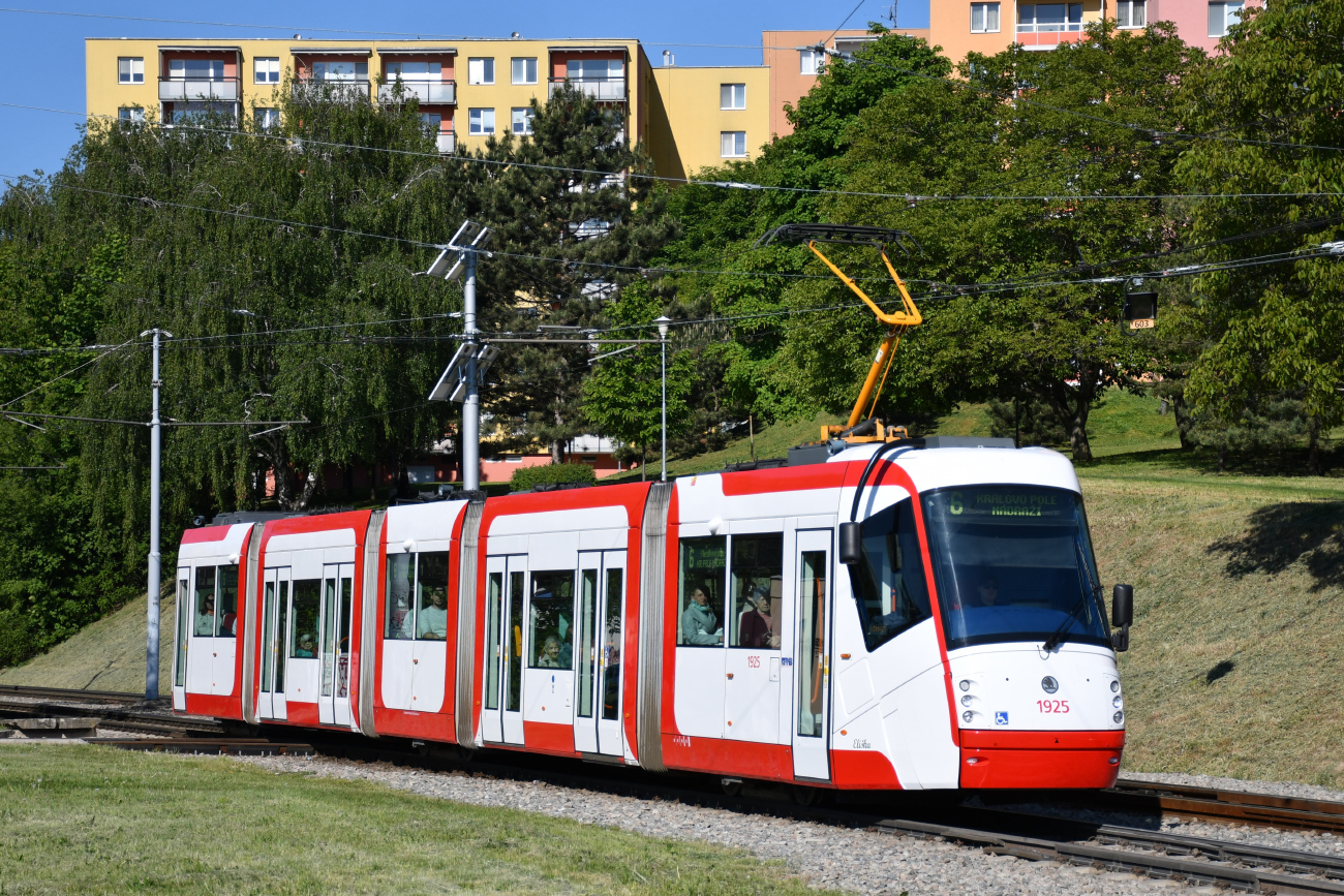 Брно, Škoda 13T Elektra № 1925