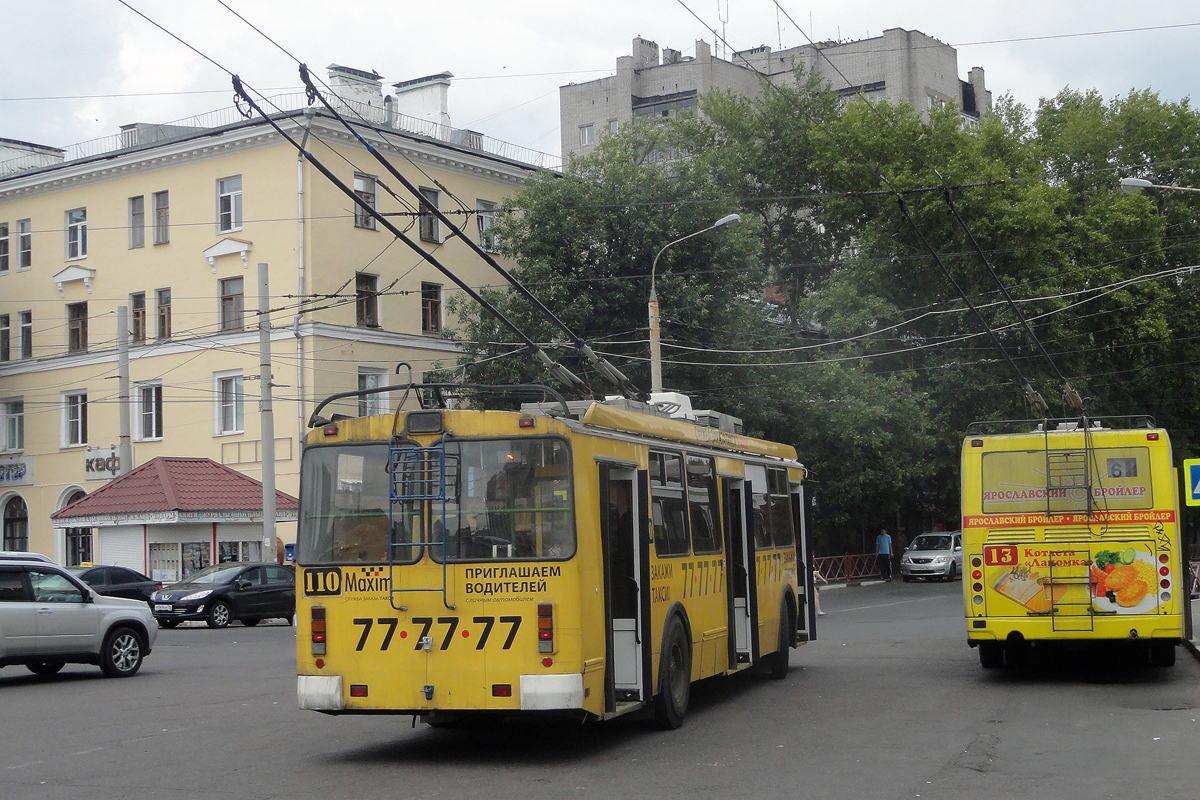 Ярославль, ЗиУ-682Г-016.02 № 110; Ярославль, ЛиАЗ-5280 (ВЗТМ) № 13