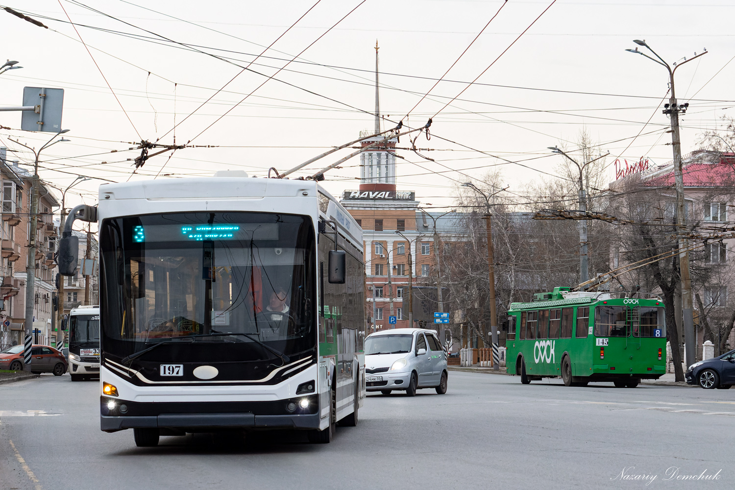 Omsk, PKTS-6281.00 “Admiral” № 197; Omsk, ZiU-682G-016.03 № 145