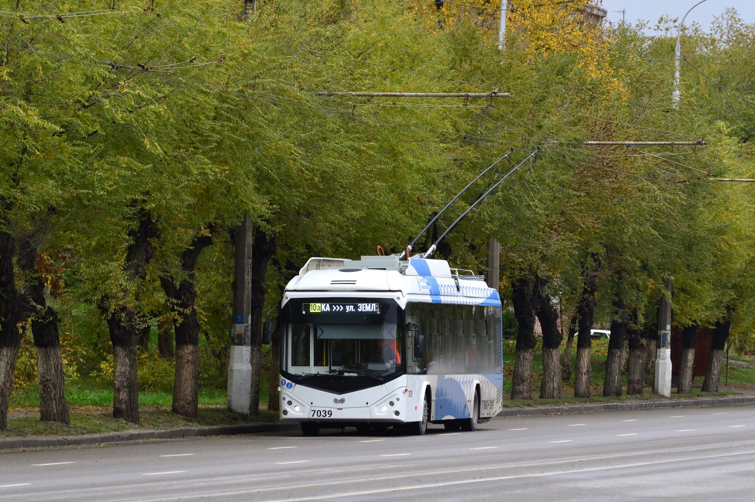 Волгоград, БКМ 32100D № 7039