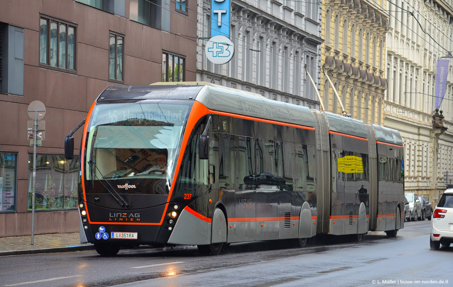 Линц, Van Hool Exqui.City 24 № 237